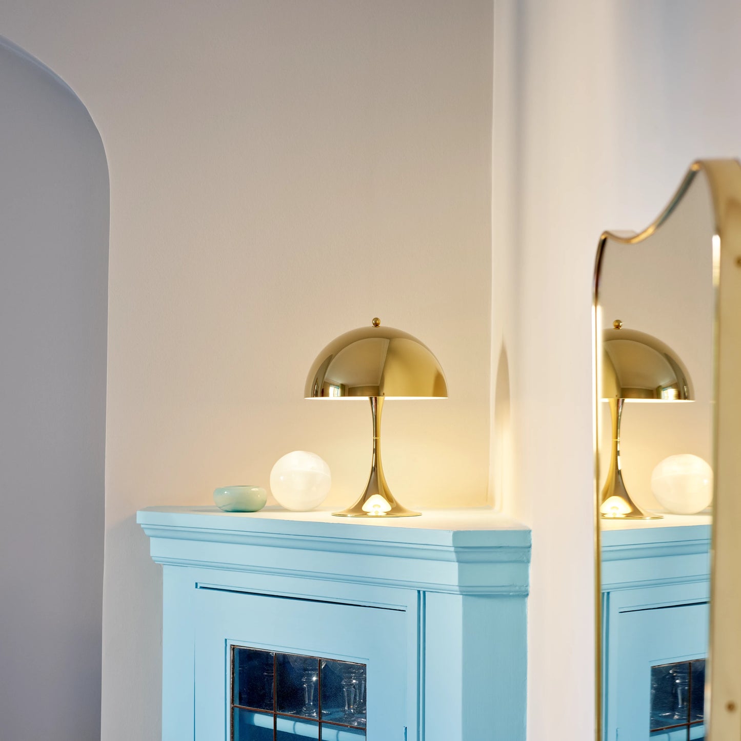 Sphere Table Lamp