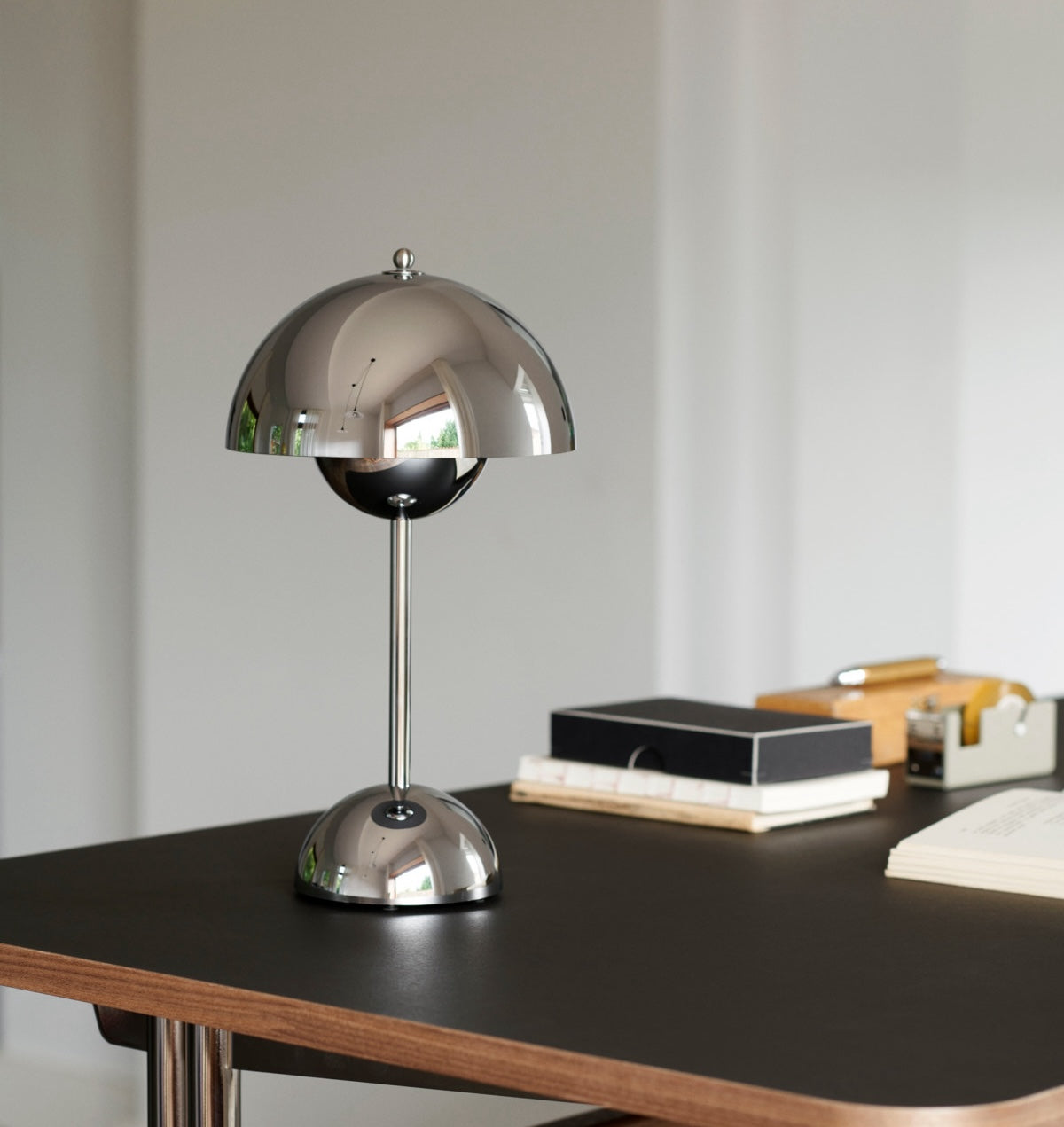 Verton Portable Lamp