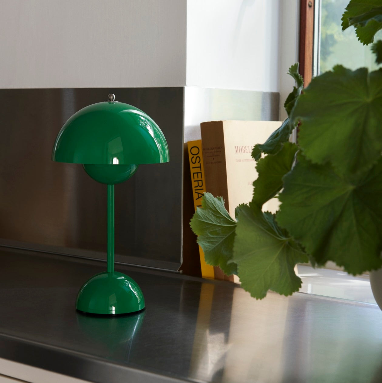 Verton Portable Lamp
