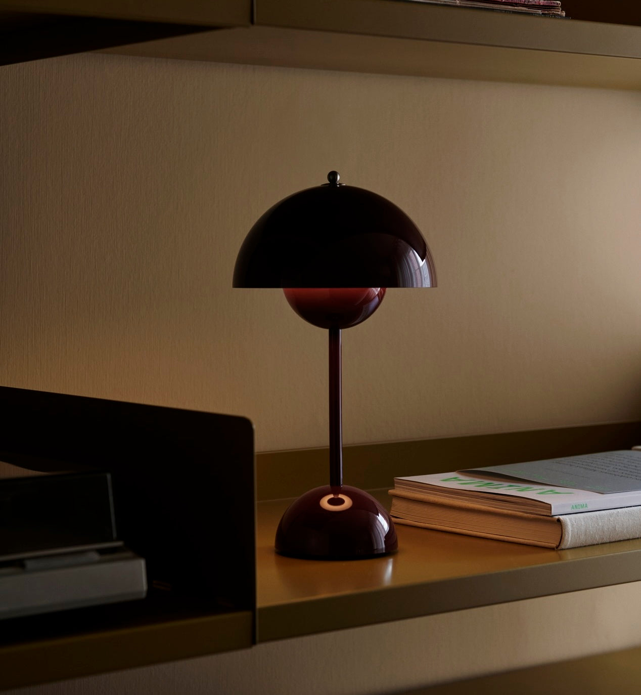 Verton Portable Lamp