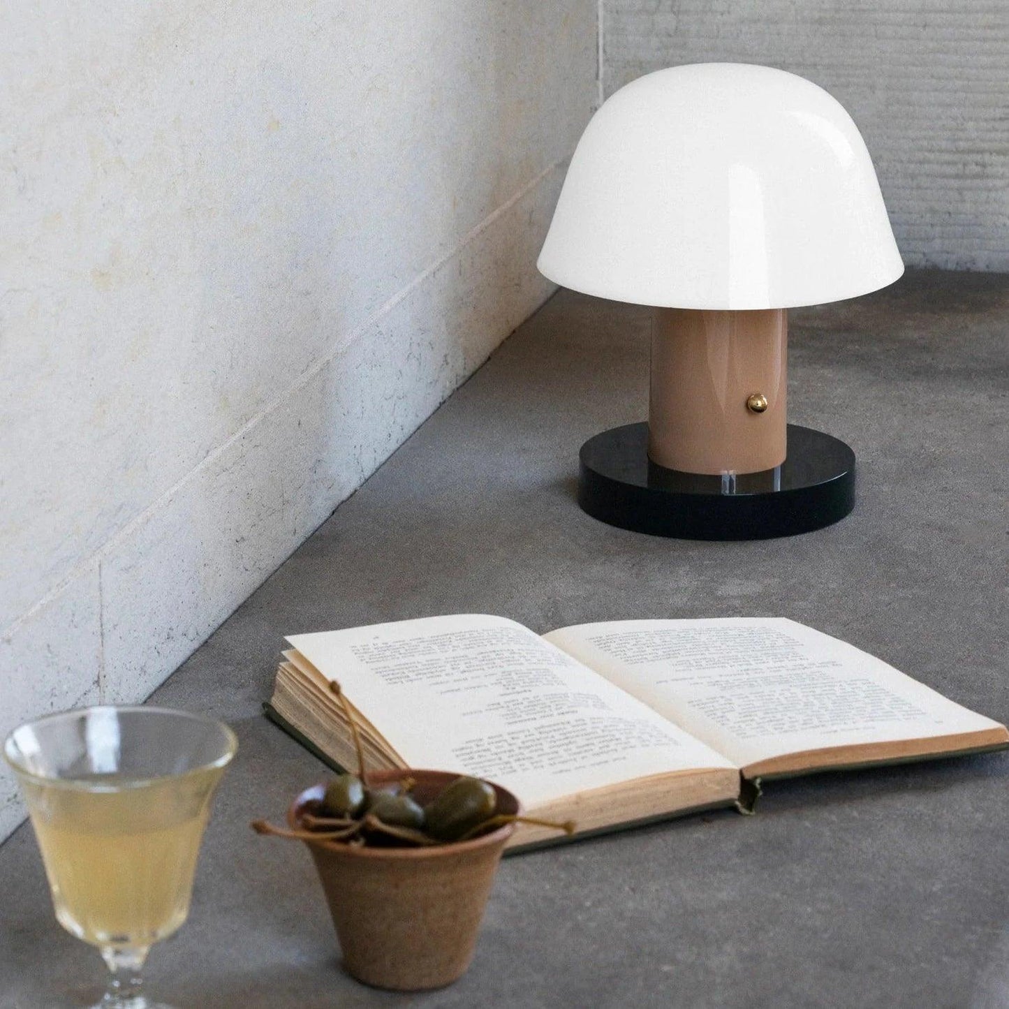 Seta Portable Lamp