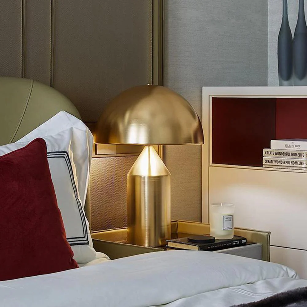 Ustro Table Lamp